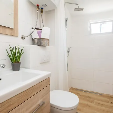 Cosy Near The Sport Center And Exercise Park Visnjik - Apartament
