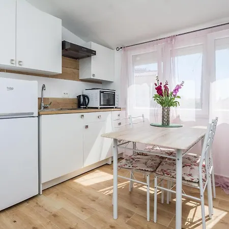Cosy Near The Sport Center And Exercise Park Visnjik - * Zadar